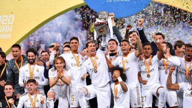 ريال مدريد يُتوّج بكأس السوبر الإسباني في السعودية