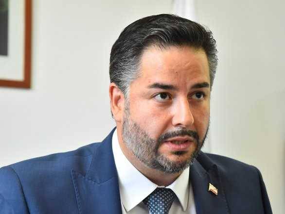 وزير الاقتصاد يبحث مع دشتي في التعاون بين وزارته و