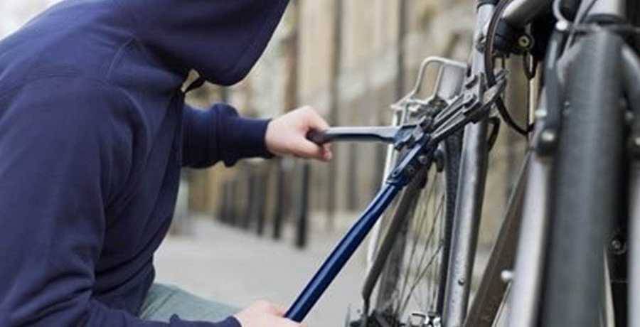 توقيف سوريين سرقا أسلاكاً كهربائية