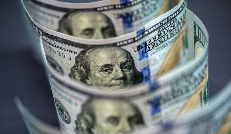 الدولار الجمركي بين الـ 10000و 15000 ليرة؟