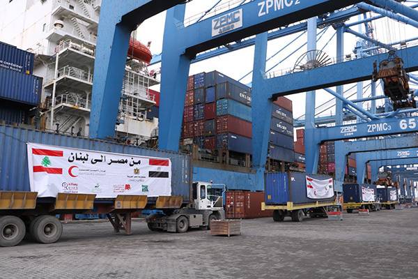 السفير المصري: انطلاق أكبر شحنة مساعدات الى لبنان