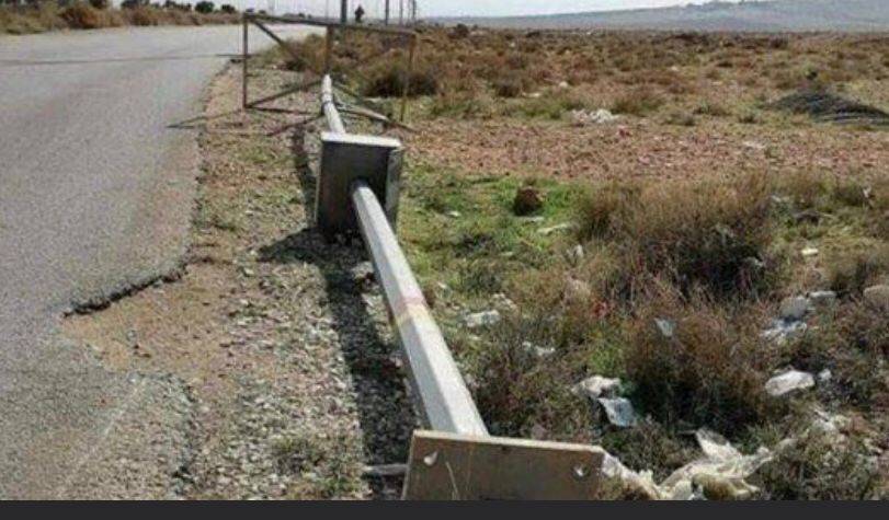 سرقة عدد من أعمدة الهاتف والكهرباء