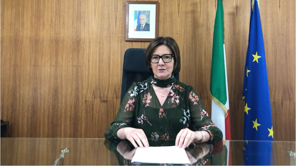 وفاة سفيرة إيطاليا لدى أستراليا إثر سقوطها من شرفة منزلها