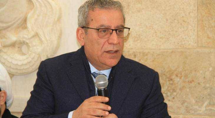 بزي: بإمكاننا الخروج من الازمات الراهنة