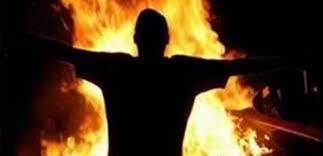 حاول إحراق نفسه أمام مصرف في صور احتجاجا