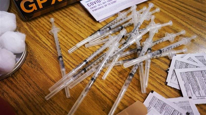 لمن تجاوزوا 65 عاماً.. سعي للموافقة على جرعة رابعة من اللقاح