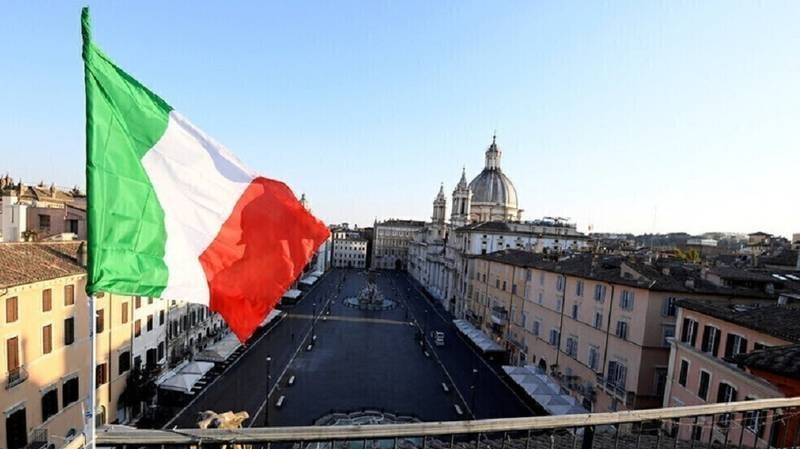 إيطاليا تطرد ثلاثين دبلوماسياً روسياً