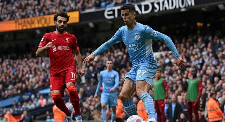 مانشستر سيتي وليفربول يفلتان من 