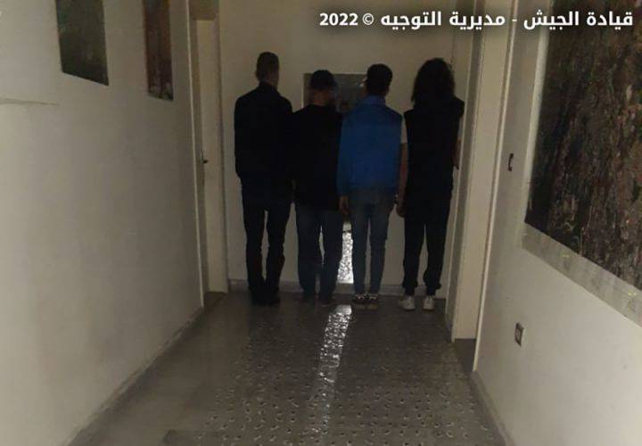 توقيفات في صحراء الشويفات.. وضبط مخدرات