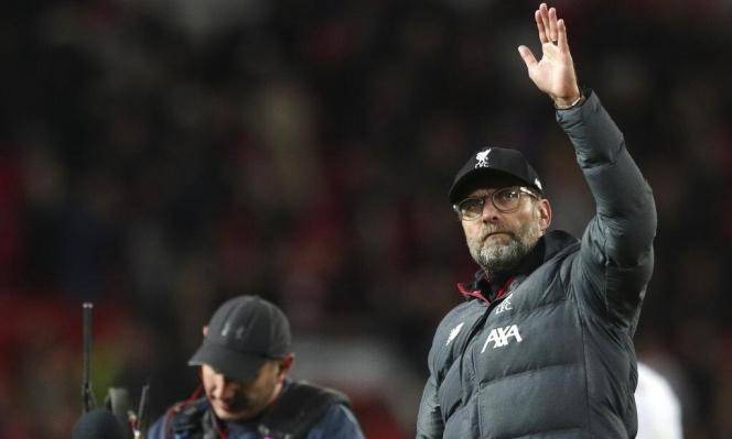كلوب يُجدّد عقده مع ليفربول براتب أفضل