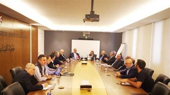 بوشكيان يزور جمعية الصناعيين: تعاون وشراكة لتلبية مطالب القطاع