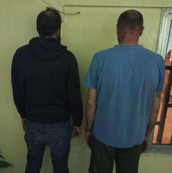 أوقفا على حاجز ضهر البيدر بعد سلبهما عاملًا في محطة محروقات