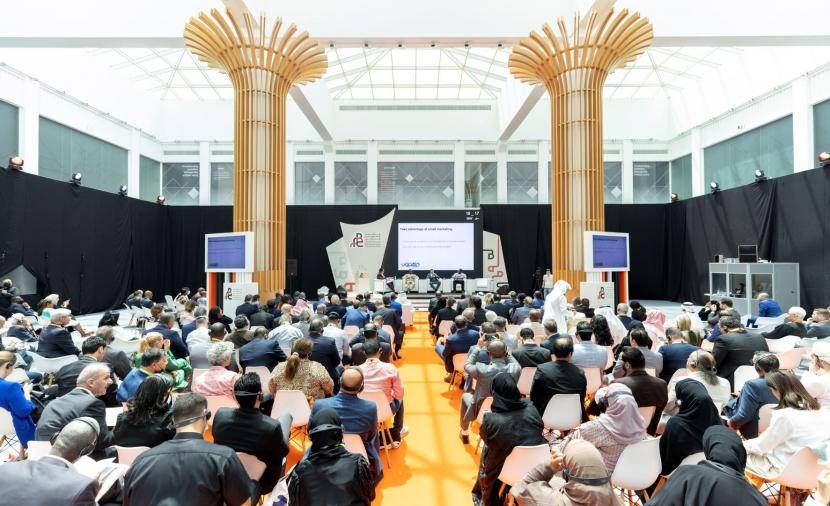بدور القاسمي: الناشرون ملتزمون بالوقوف إلى جانب موزعي الكتب