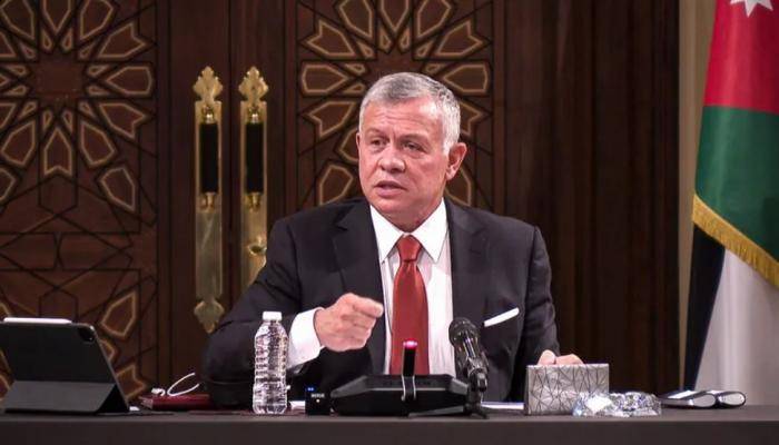 ملك الأردن يوافق على تقييد اتصالات الأمير حمزة وإقامته