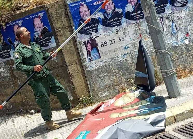مولوي يطلب إزالة كل الصور واليافطات الانتخابية 
