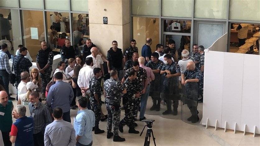انتهاء المرحلة الأولى من انتخابات نقابة الأطباء.. واعتراض على آلية الفرز