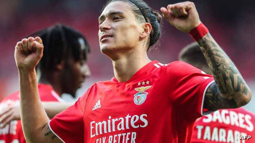 استعداداً لرحيل ماني.. ليفربول يتمم 