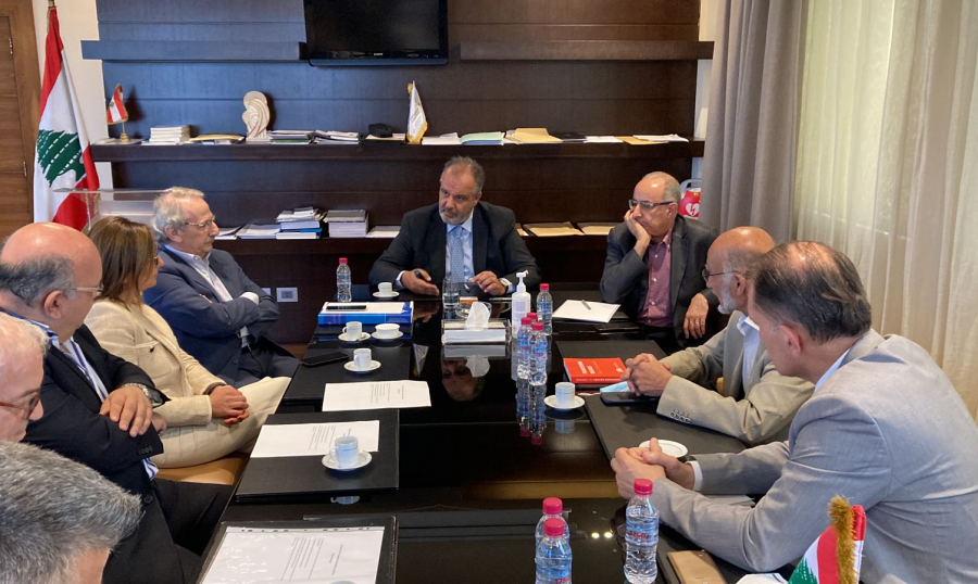 بوشكيان: استخدام كيميائي في المصانع حفاظاً على السلامة العامة