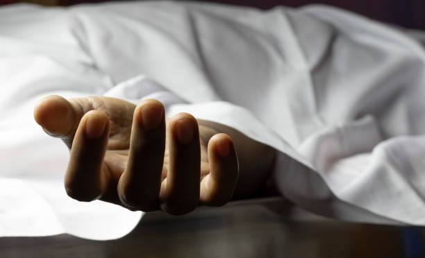 عُثِرَ عليه جثّة داخل منزل والديه