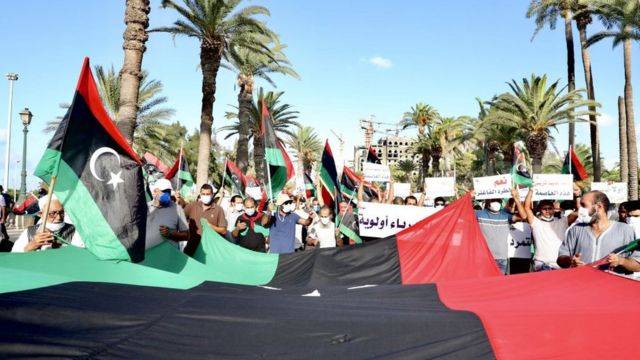 ليبيا.. تظاهرات غاضبة احتجاجا على تردي الاوضاع المعيشية