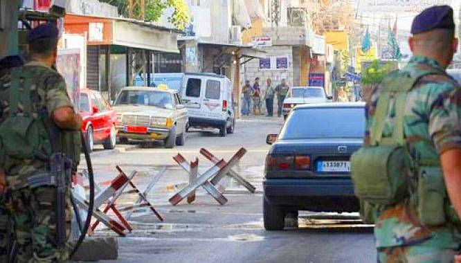 في عين الحلوة.. أطلق النار احتجاجاً على اتهامه بـ
