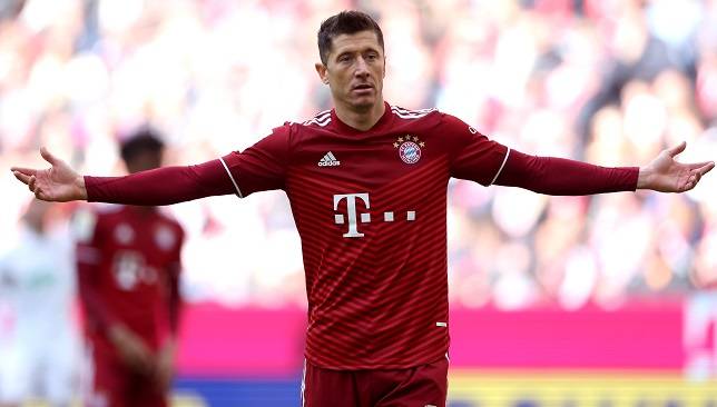 برشلونة يعرض 40 مليون يورو لضمّ ليفاندوفسكي