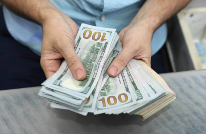 كم سجّل دولار السوق السوداء مساء!‏