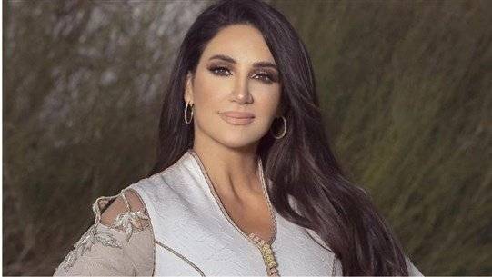 ديانا حداد تحذف كل صورها على انستغرام.. فهل اعتزلت الفنّ؟