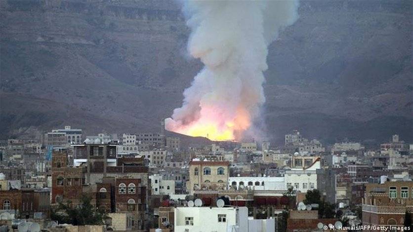 اليمن.. قتلى وجرحى في انفجار مخزن للأسلحة