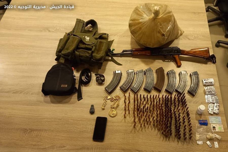 الجيش: توقيف مطلوب بقاعًا بجرائم اطلاق نار باتجاه عسكريين ومراكز عسكرية