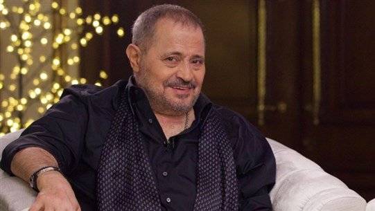 جورج وسوف يجري عملية جراحية ويطمئن جمهوره