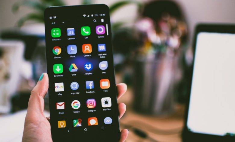 تطبيقات تسرق أموالك.. أزلها فوراً من هاتفك