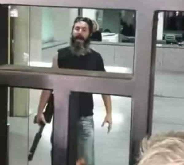بسام الشيخ حسين الى الحرية.. بسند إقامة