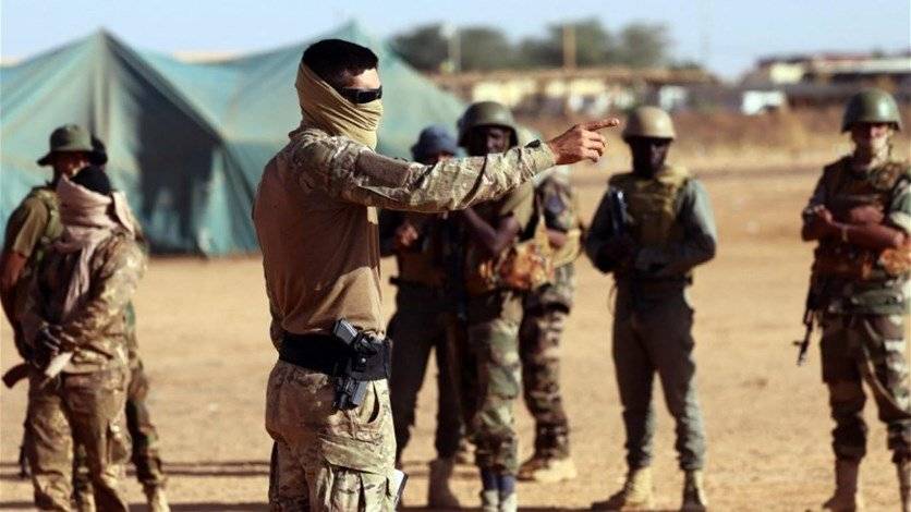 بعد انسحابها من مالي..فرنسا تبقي 3 آلاف عسكري في منطقة الساحل