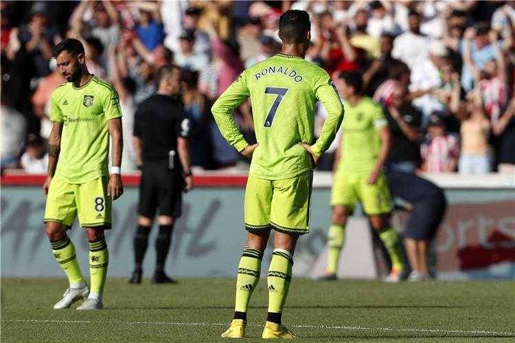 برينتفورد يذل مانشستر يونايتد بـ