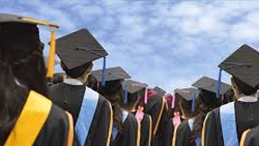 ما جديد الهبة المالية للطلاب اللبنانيين في الخارج؟
