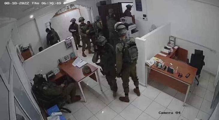 جيش الاحتلال يغلق سبع جمعيات أهلية فلسطينية في الضفة الغربية