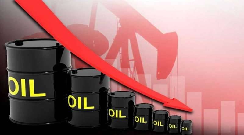 العقود الآجلة لخام برنت تهبط 5 دولارات إلى 100.07 دولار للبرميل