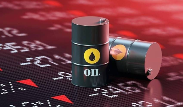 النفط يتراجع 3% بفعل مخاوف الركود