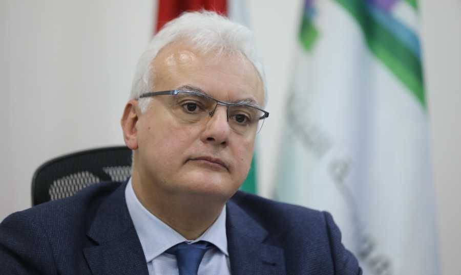 القرم بعد اجتماع مع موظفي 