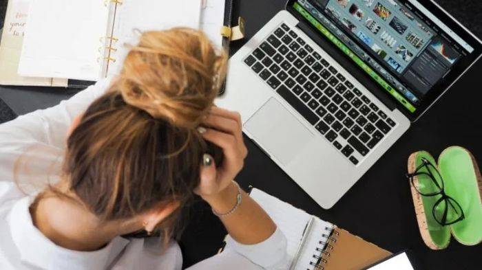 4 إشارات تدل على أنك تعيش 
