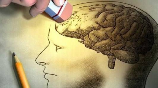 تُعانون من ضعف الذاكرة؟!.. إليكم الأسباب