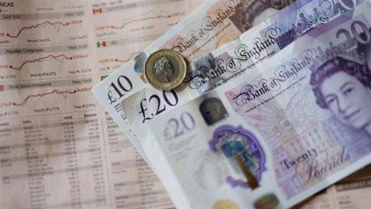 الاسترليني يهبط لأضعف مستوى منذ أوائل 2021 مقابل اليورو