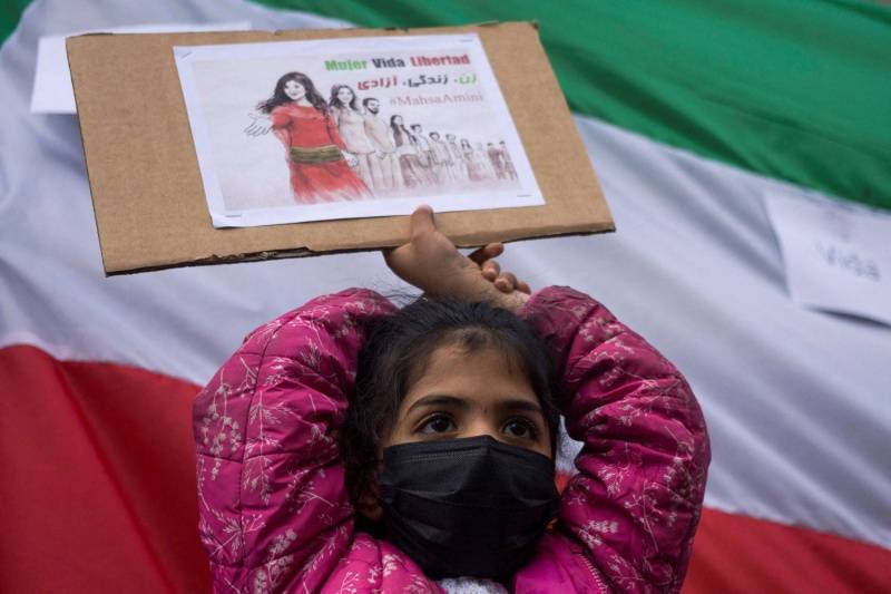 المرأة مفتاح التغيير في 
