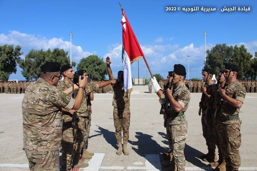 حفل تقديم جنود متمرنين ومجندين ممدّدة خدماتهم إلى العلم