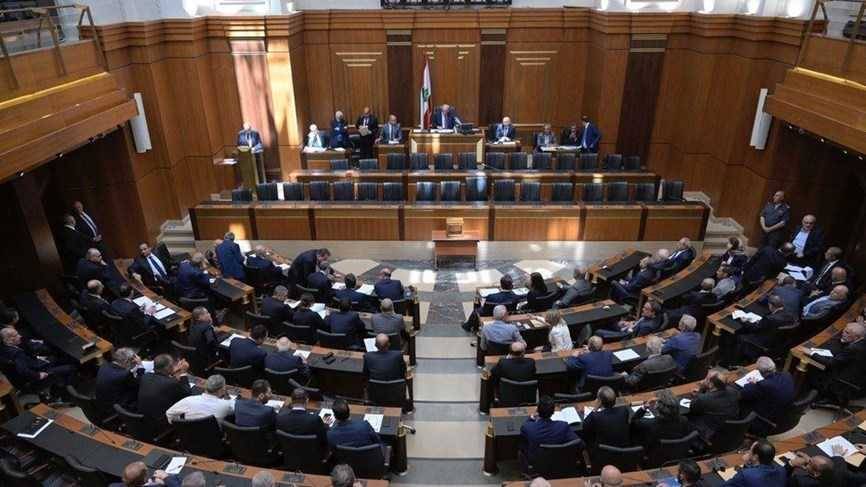 هل يكتمل نصاب جلسة الاثنين وتهرّب موازنة 2022؟