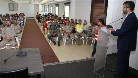 ورشة تدريبية لنقل المصابين بالكوليرا إلى المستشفى