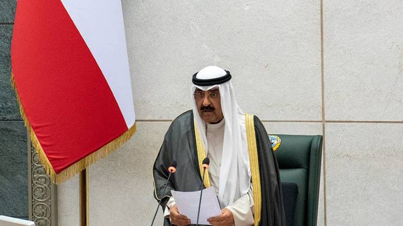 ولي عهد الكويت: على المواطنين متابعة ومحاسبة النواب