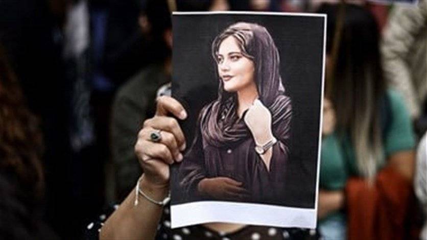 عائلة مهسا أميني ترفض تقرير الطب العدلي الإيراني بشأن وفاتها