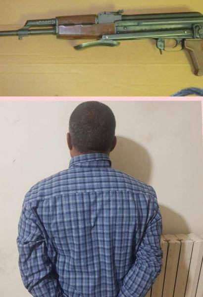 قتل صديقه بسبب المال.. 